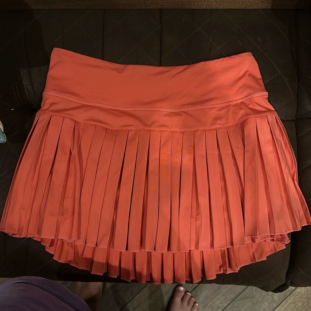 Gold hinge skirt